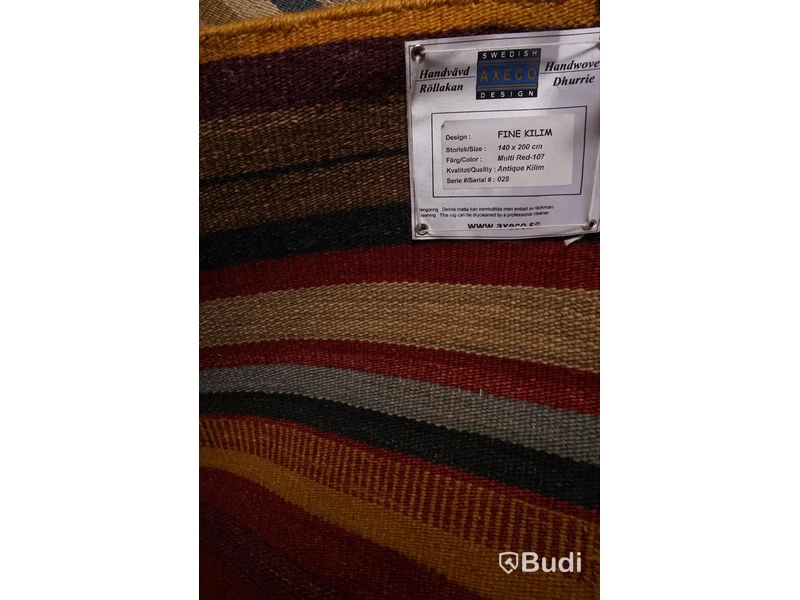 Handvävd matta Röllakan Fine Kilim från Axeco, 140x200 cm