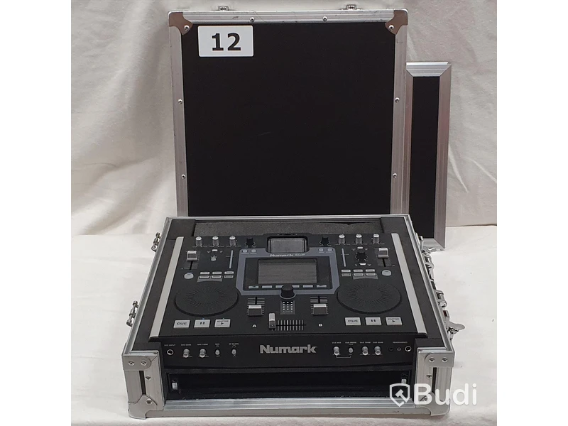 Numark iDJ2 - Spelare med docka för iPod. - Inklusive flightcase.