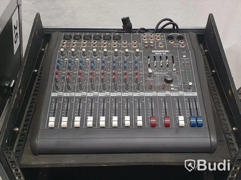 Mixerrack inklusive MACKIE DFX12 Mixer.