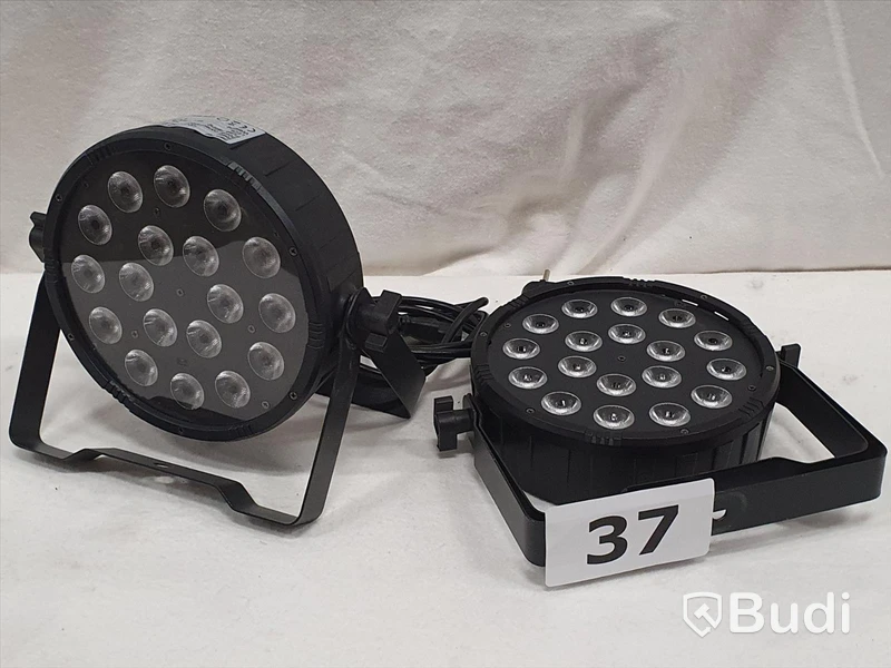 2st Ledlampa med 18st 1,5w 3i1 dioder.