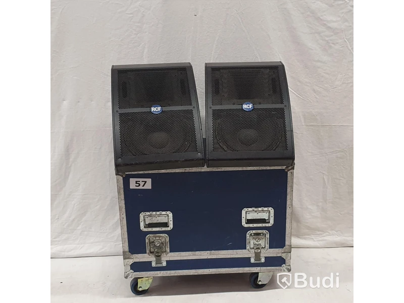 2st RCF 4PRO 3002SMA - Aktiv monitor med 12" bas och 2" diskant - Inklusive flightcase. - 12629