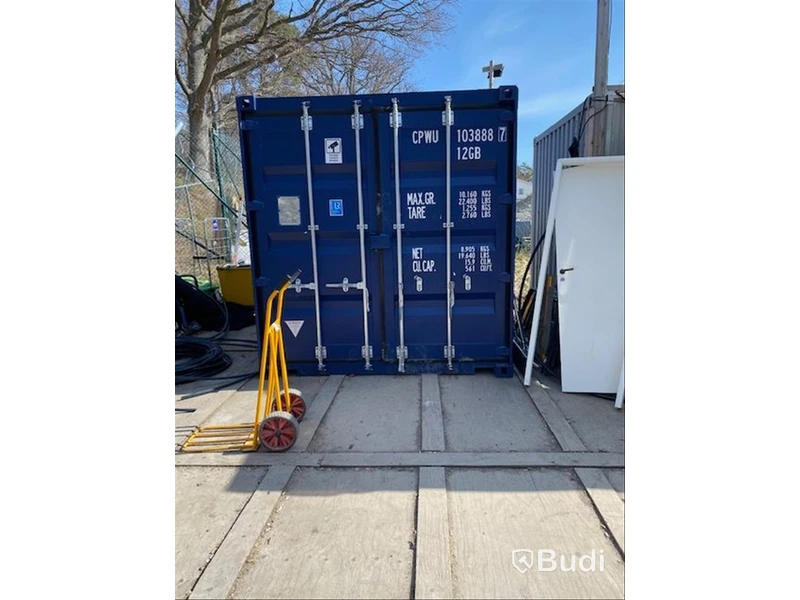 Container 10-fot, isolerad med el indraget.