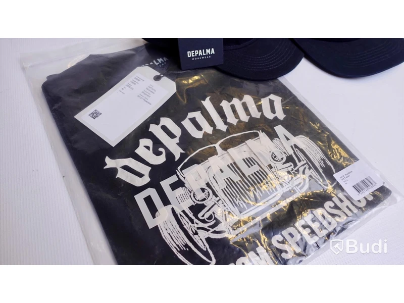 2 st kepsar & 1 st t-shirt, DEPALMA. Storlek M