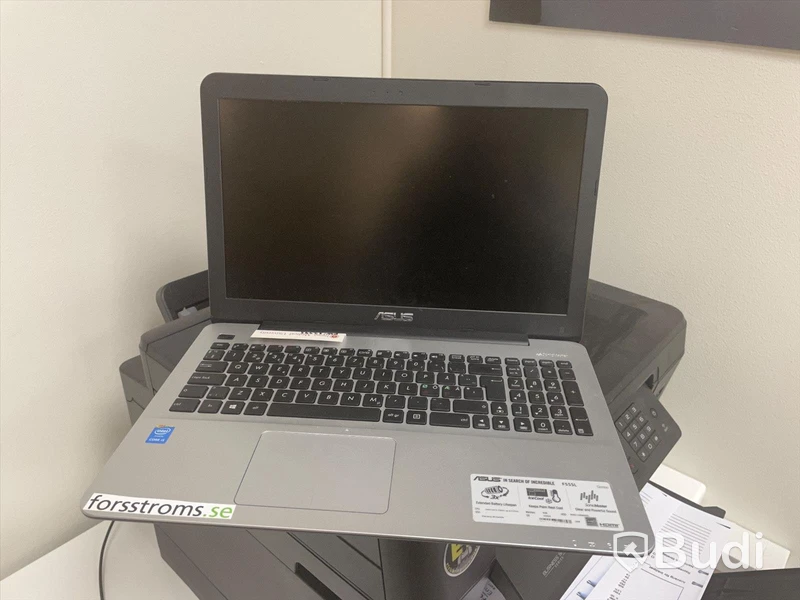 Asus bärbar dator F555L