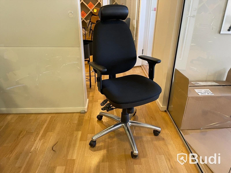 Skrivbordsstol med Nack och armstöd, REKO Arbetsstol officeline