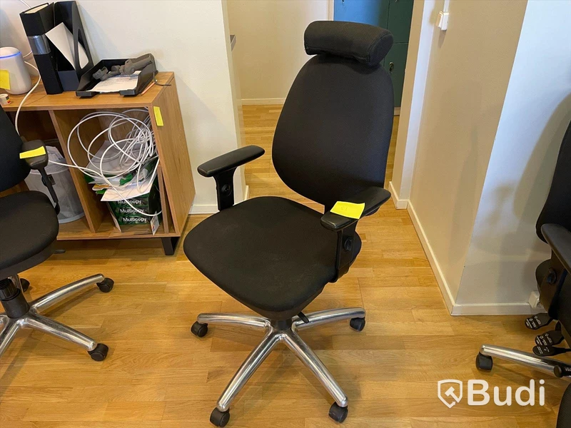 Skrivbordsstol med Nack och armstöd, REKO Arbetsstol officeline
