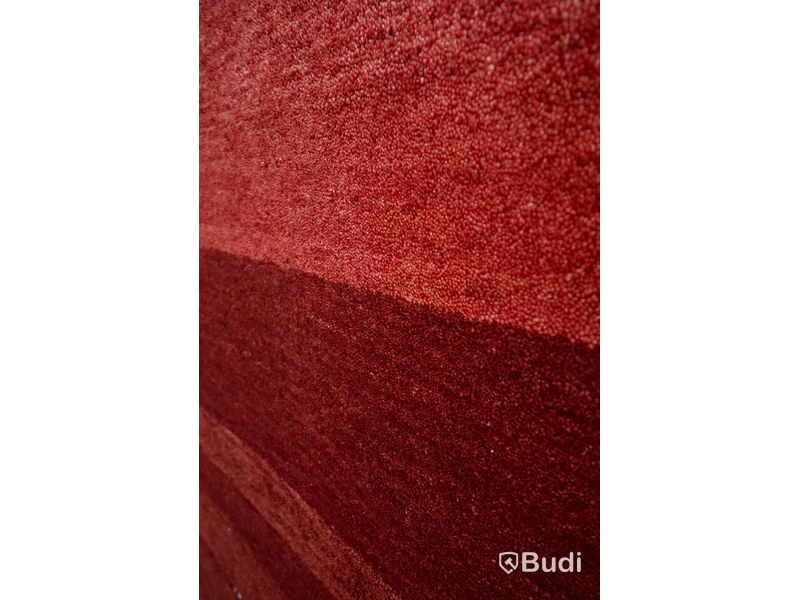 Handknuten matta i ull av högsta kvalité, 170 x 230 cm.