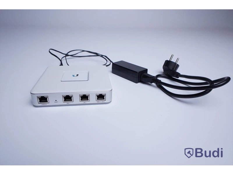 UBIQUITY UniFi Security Gateway ink strömadapter