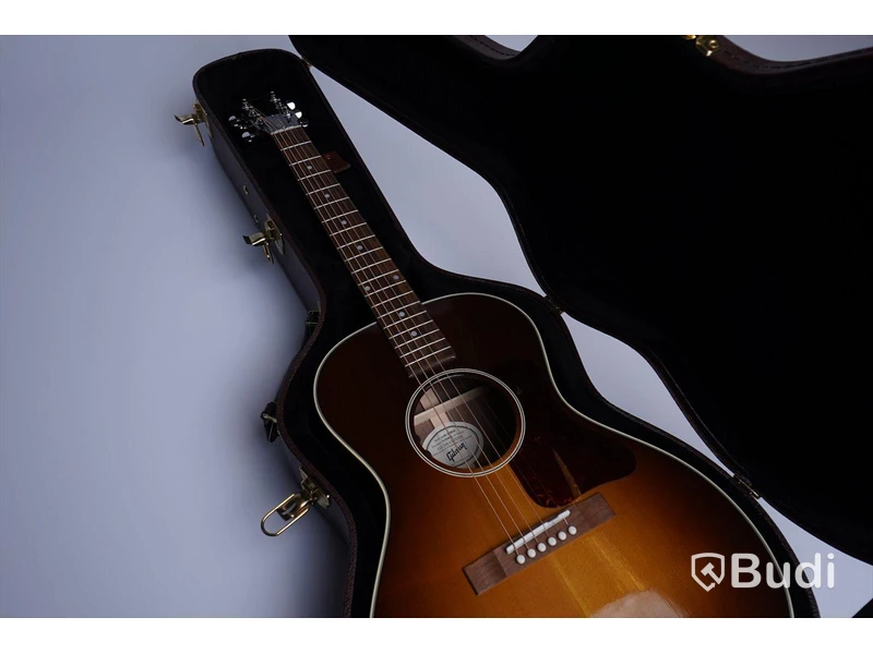 Gibson L-00 Studio akustisk gitarr. OBS Spricka i stallet (se bild)