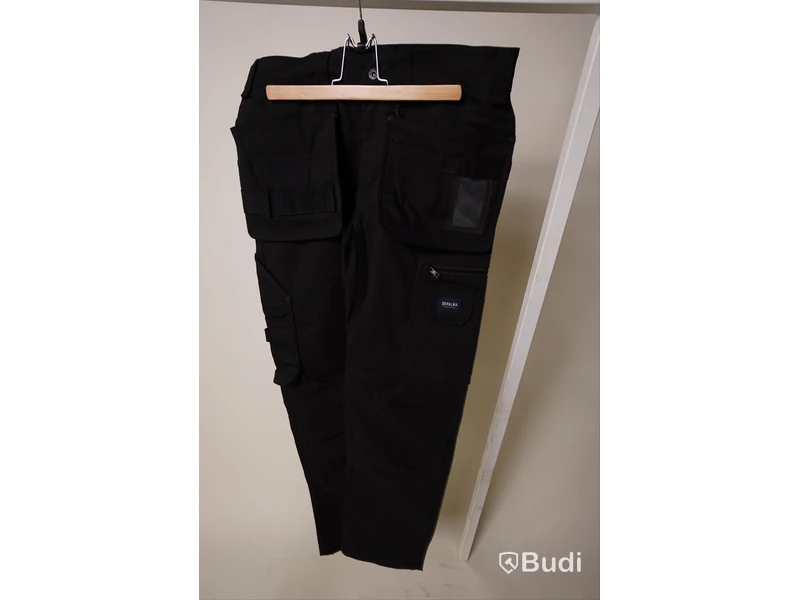 4 t-shirts, str L, arbetsbyxor strl 32