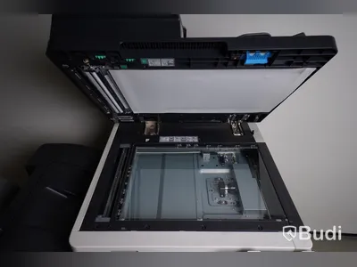 Multifunktionell skrivare med sorterare Konica Minolta C280