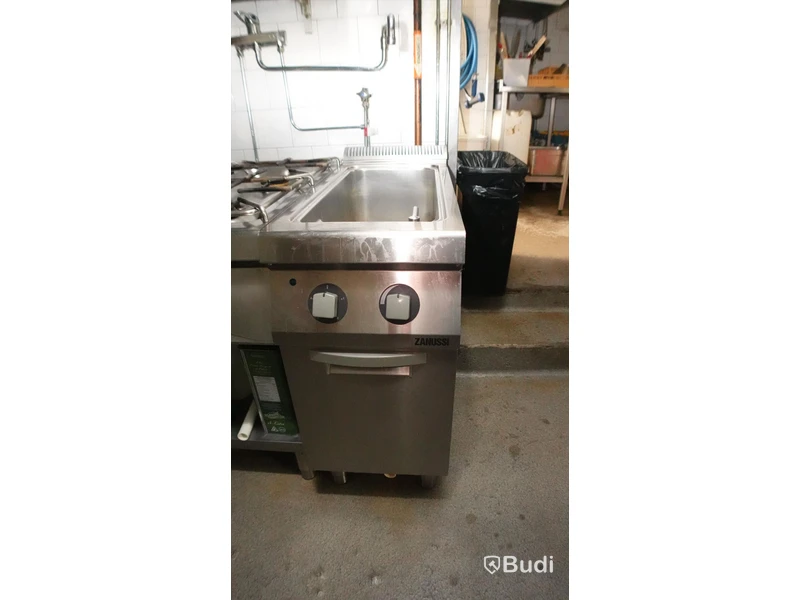 Varmvattenbad Zanussi Z9PCEDTMFO 40x90x90cm