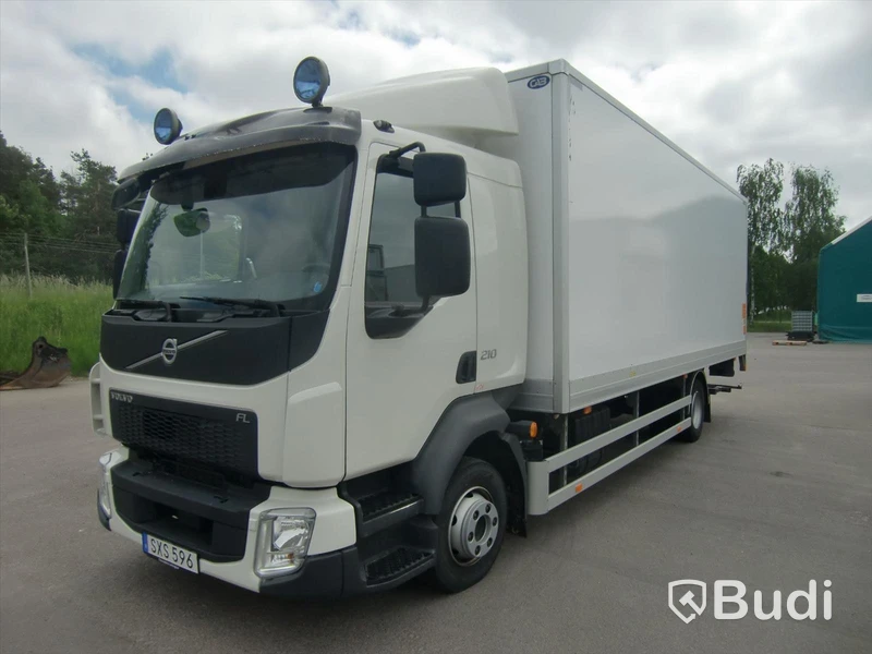 Lastbil Volvo FL 210 Skåpbil | Värme i skåp | Euro6 | Välutrustad