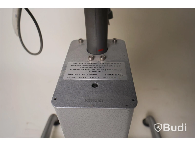 Optiker utrustning, undersökningsbord. Spaltlampa Haag-Streit 900