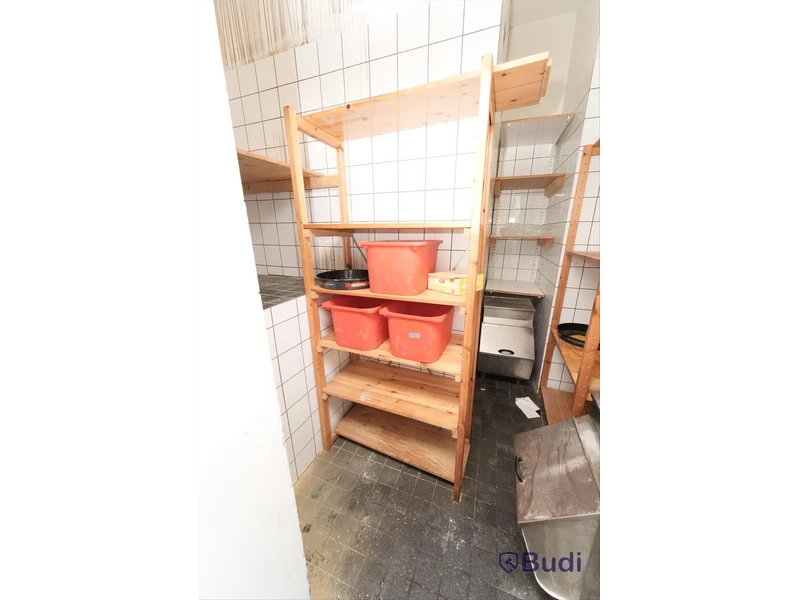Trähyllor 2st