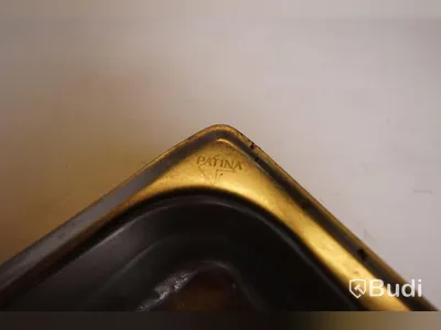 34 st kantiner med 3 st stora lock