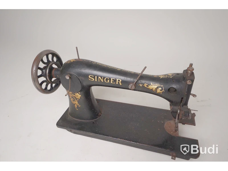 Symaskin Singer antik F7070659