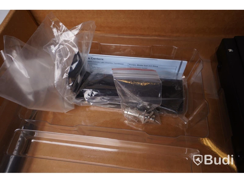 SHURE P9T Rack Unit Transmitter samt monteringstillbehör