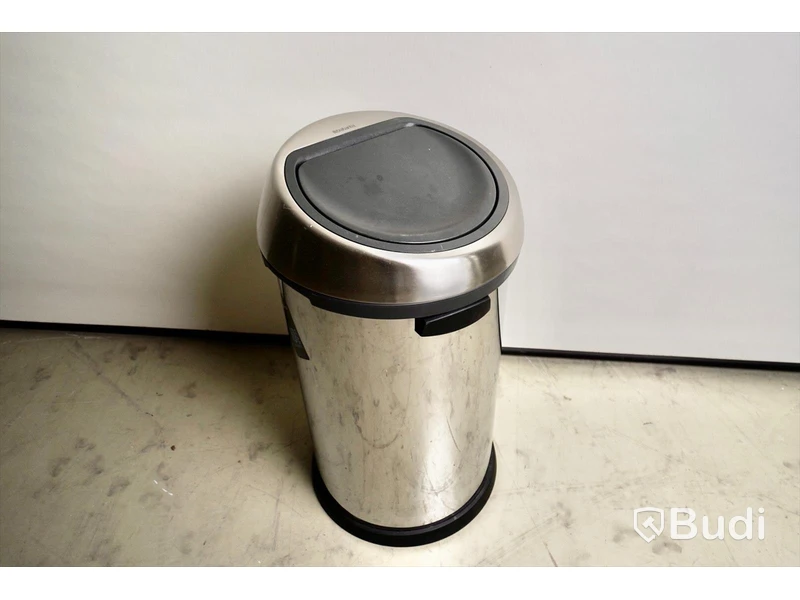 Soptunna med automatiskt lock brabantia ca 70cm hög