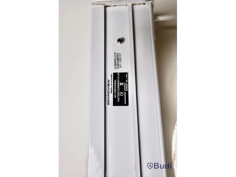 Automatisk projektorduk GrandView M-84(GB/WM) ca 195cm
