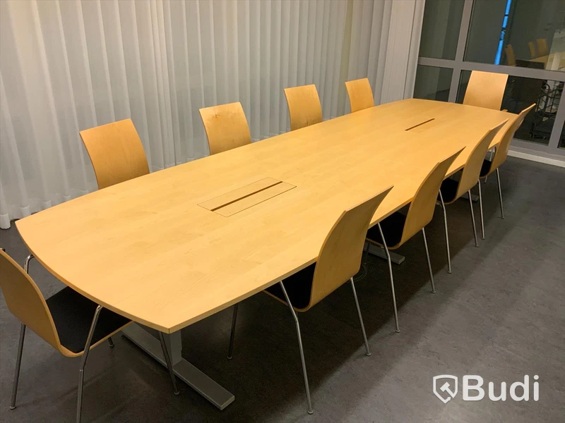 Konferensbord samt 10st stolar