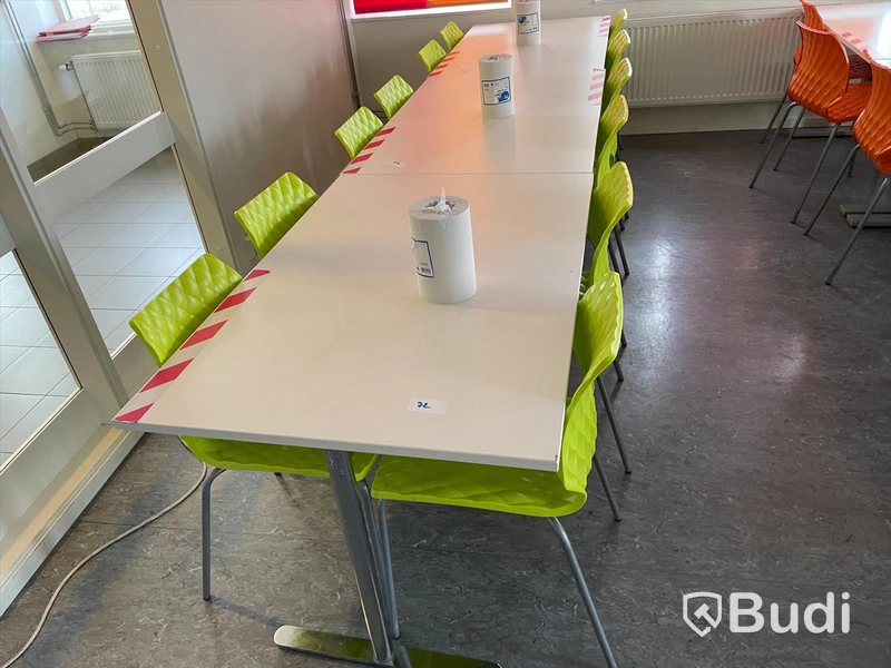 3x Matbord och 12x stolar
