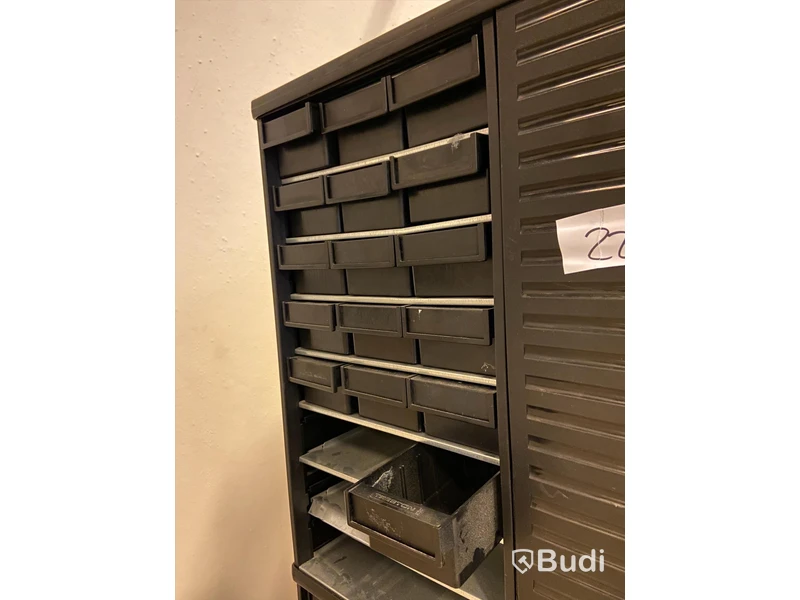 Reservdelsförvaring snurrbar
