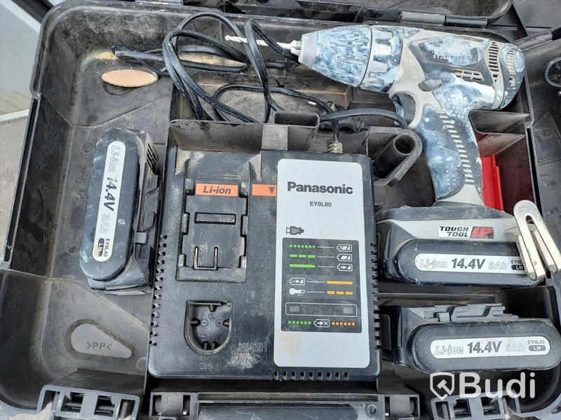 2st Skruvdragare Panasonic i låda