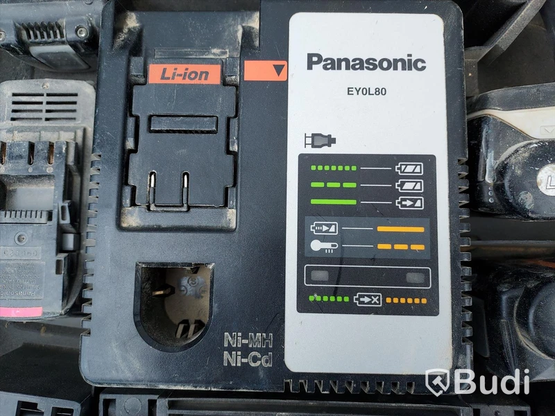 2st Skruvdragare Panasonic i låda