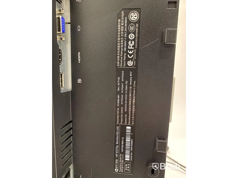 En HP E272q Monitor 27” + En HP EliteDisplay E242 Monitor 24”