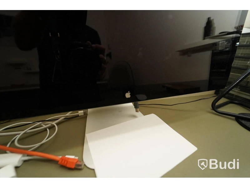 Apple Cinema display Thunderbolt display 27 tum