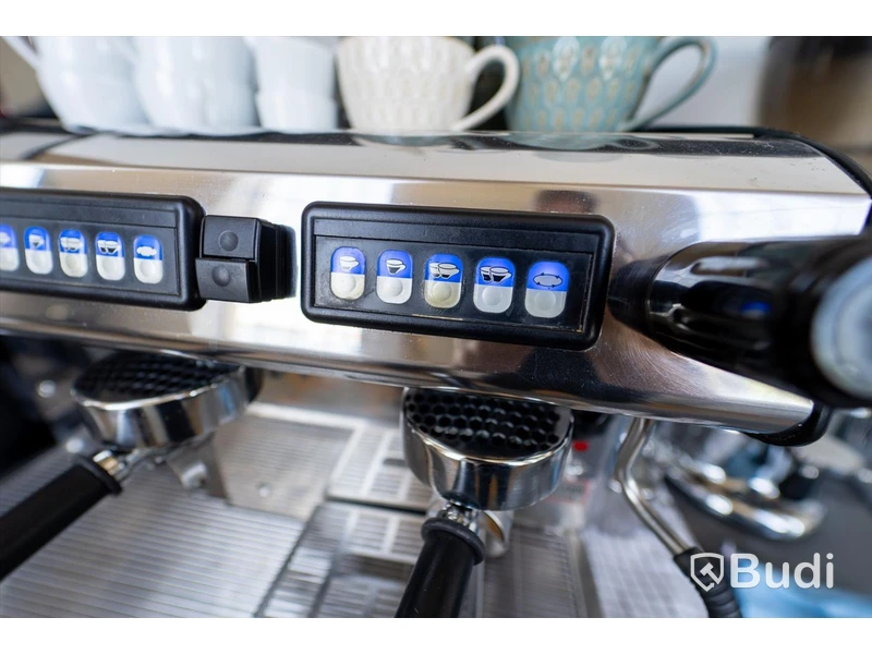 Espressomaskin Expobar Megacrem. 2 stationer.