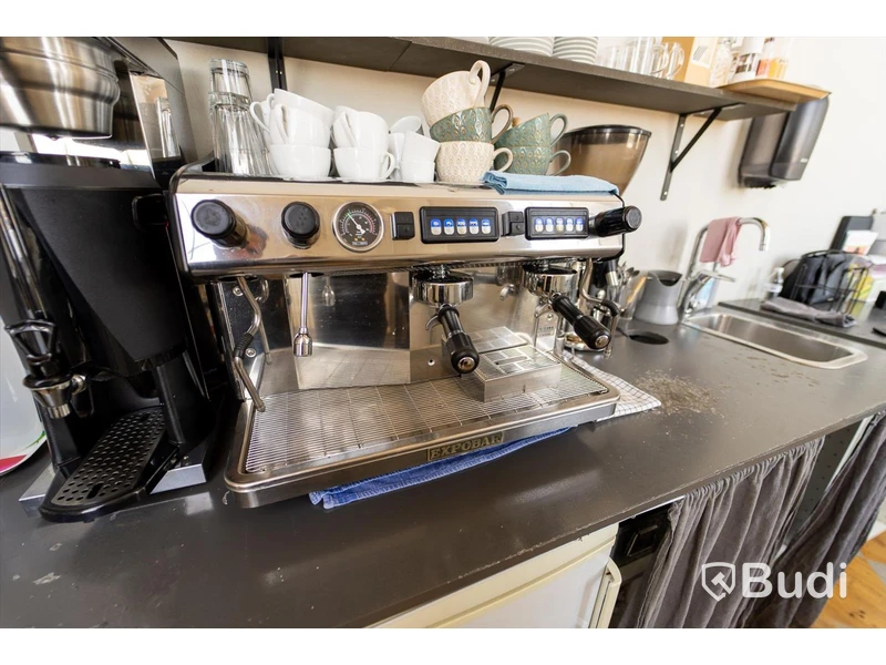 Espressomaskin Expobar Megacrem. 2 stationer.