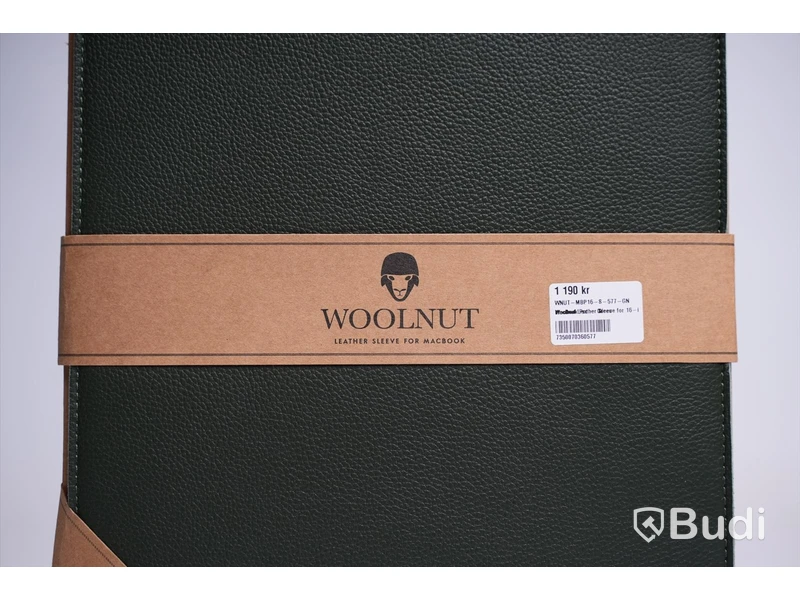 Läderfodral för MACBOOK PRO / WOOLNUT / 16-INCH
