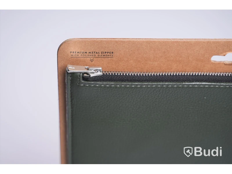 Läderfodral för MACBOOK PRO / WOOLNUT / 16-INCH