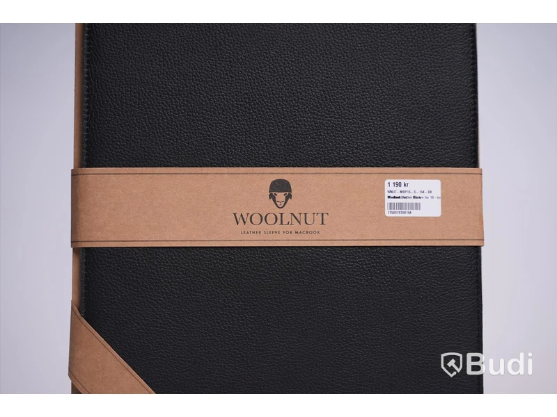 Läderfodral för MACBOOK PRO / WOOLNUT / 16-INCH