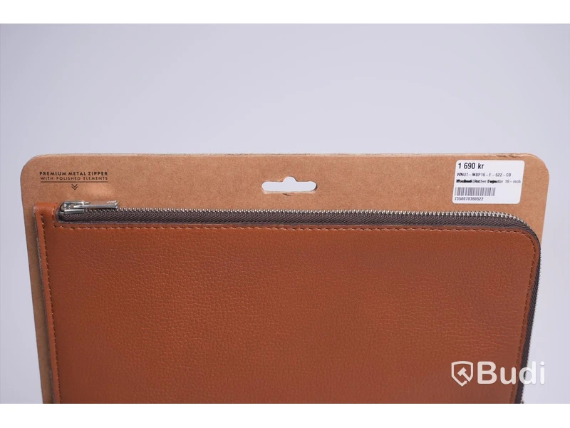 Läderfodral för MACBOOK PRO / WOOLNUT / 16-INCH