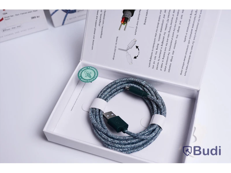 USB 2m. Le Cord. 4st