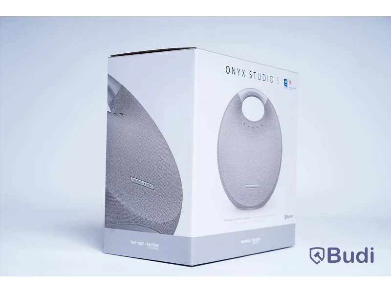 Harman/Kardon Onyx Studio 5, trådlös portabel högtalare.