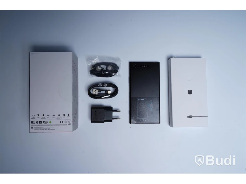Sony Xperia XZ1 i kartong 64 GB med tillbehör