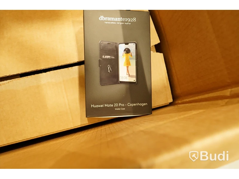 Pall med blandade mobilskal och tillbehör  från bl.a IDEAL och Key. Bl.a till Iphone 11 pro max, Iphone 11 pro, Galaxy S10 m.fl
