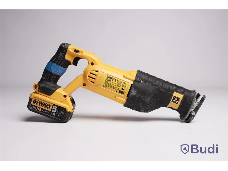 Tigersåg ink 2 st 18V batterier och laddare. Dewalt DCS380