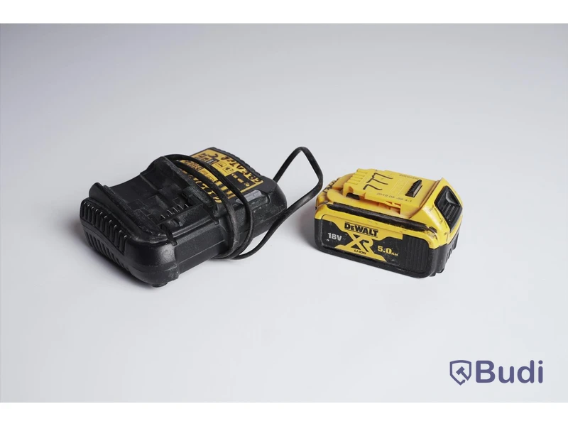 Borrhammare ink 2st 18V batterier och laddare. Dewalt DCH283