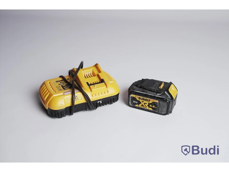 Cirkelsåg ink 2st 18V batterier och laddare. Dewalt DCS570NT
