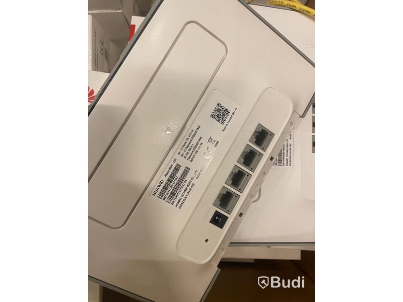 Pall med 4G-modem från Huawei, okänt skick. Modeller B525 och B535, Brutna förpackningar