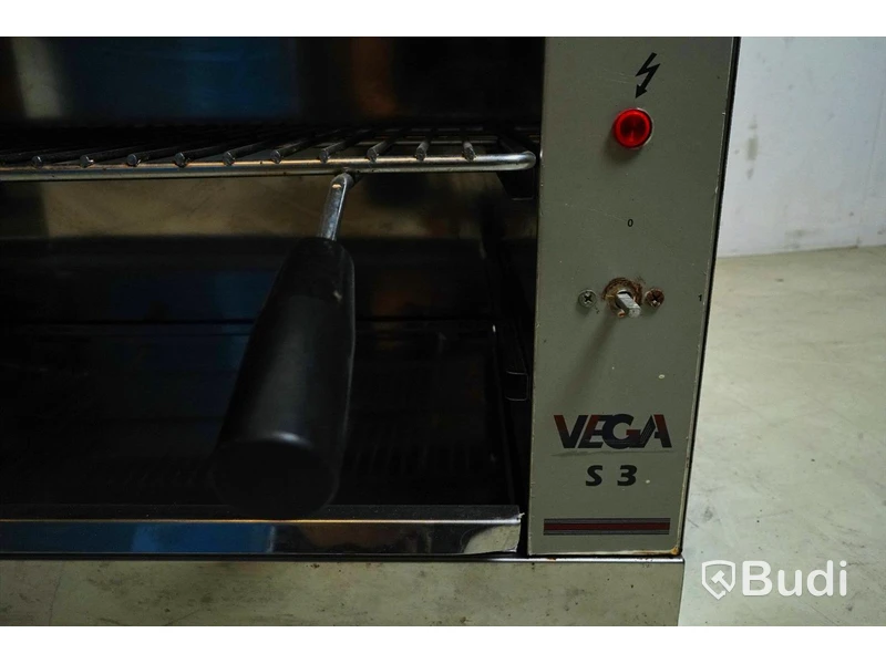 Grill Vega S 3