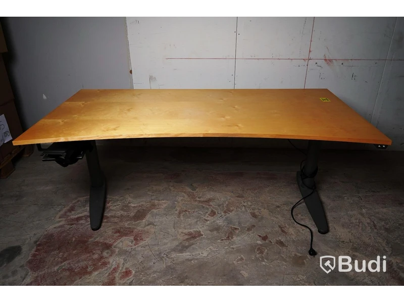 Elektriskt höj- och sänkbart skrivbord