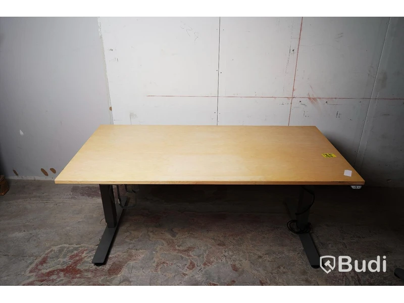 Elektriskt höj- och sänkbart skrivbord