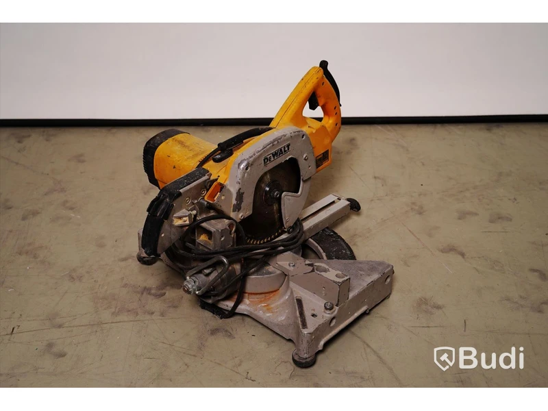Kap och geringssåg Dewalt DW707