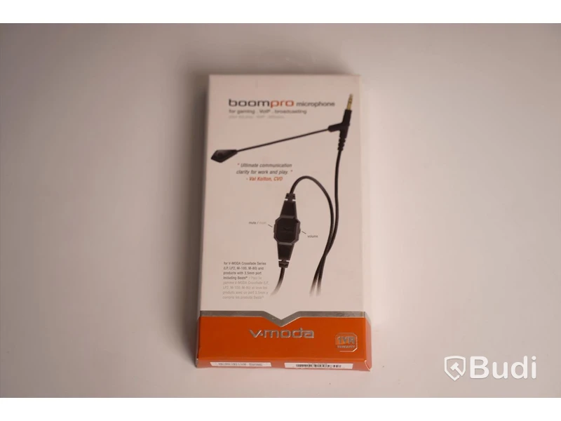 Daddario Hearing Protection, öronproppar. Peavey Plektrumpåse. Peavey Ampkit Link II, saknar strömkabel. V-Moda BoomPro, mikrofon.